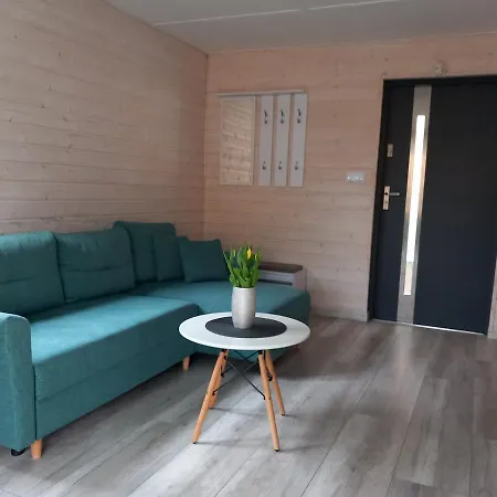 Apartament Na Komandorskiej Drewniane
